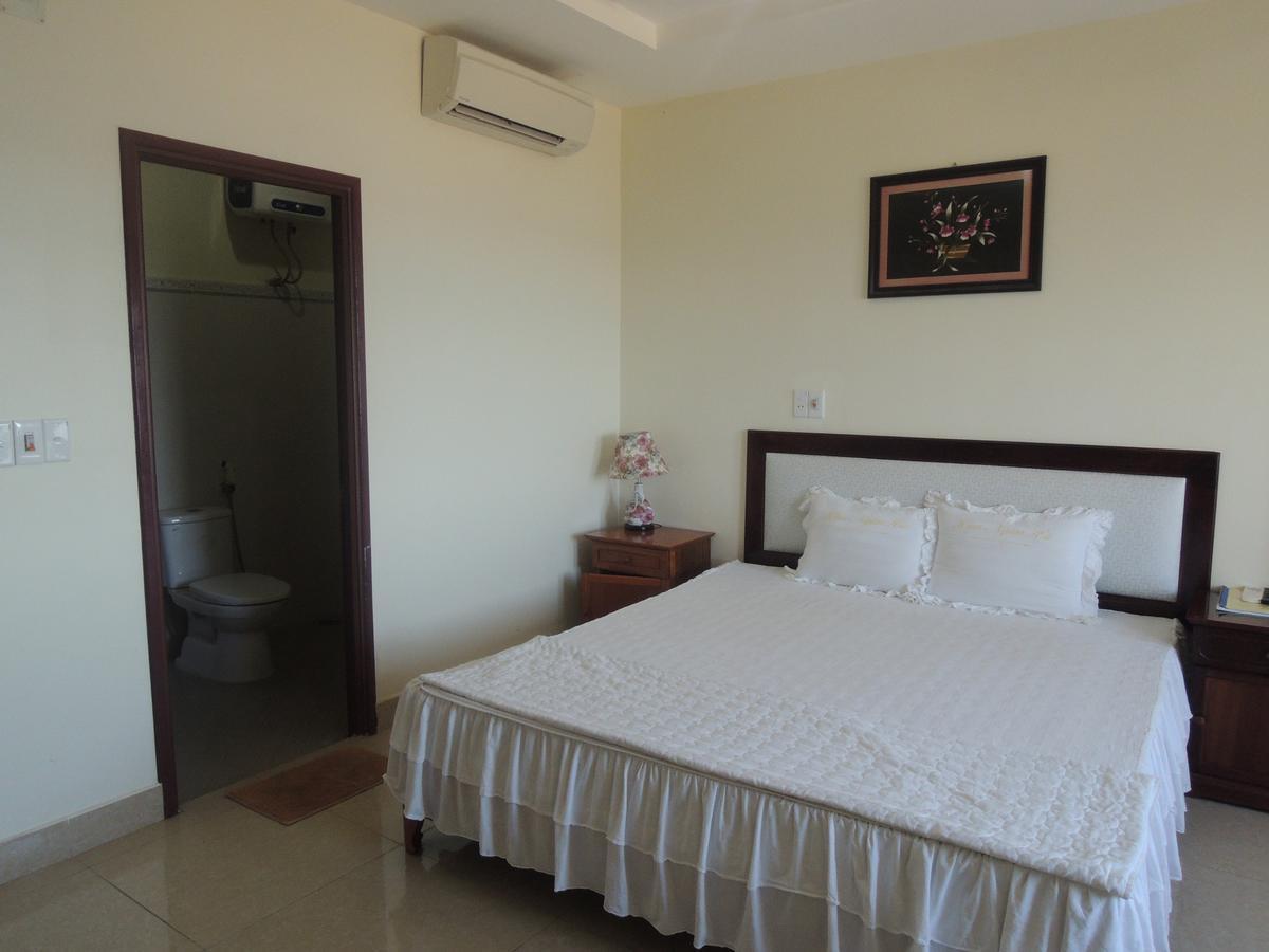 Ngan Ha Hotel Dong Hoi Exterior foto