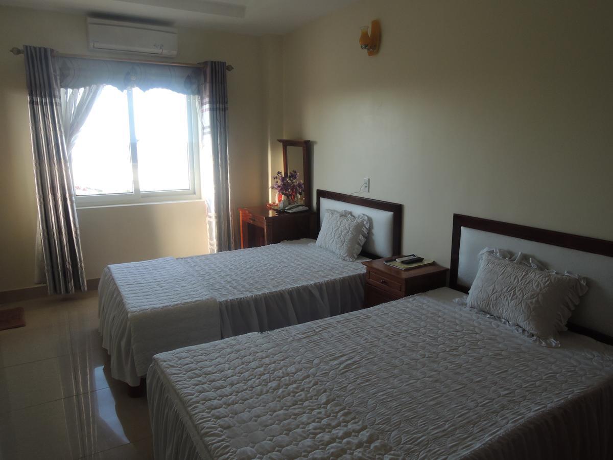 Ngan Ha Hotel Dong Hoi Exterior foto
