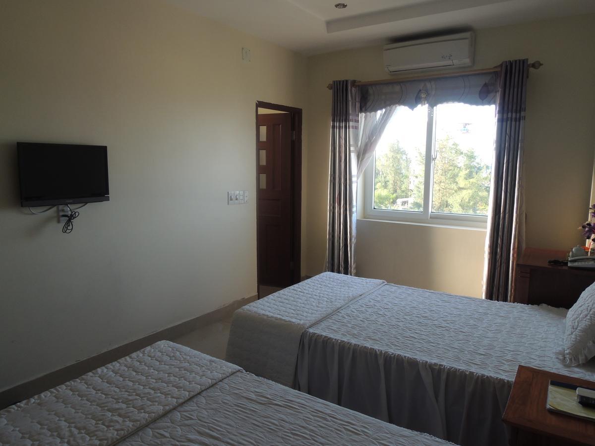 Ngan Ha Hotel Dong Hoi Exterior foto