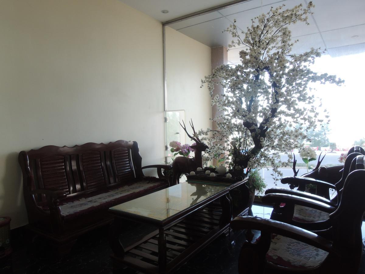 Ngan Ha Hotel Dong Hoi Exterior foto